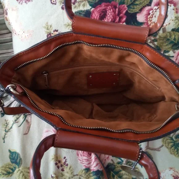 PATRICIA NASH /OSSI -FLORAL SATCHEL - Picture 2 of 2